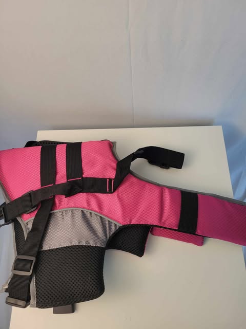 Jouet pour chien - Veste de flottaison rose