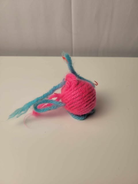 Peluche pour chat - Balle enroulée de laine