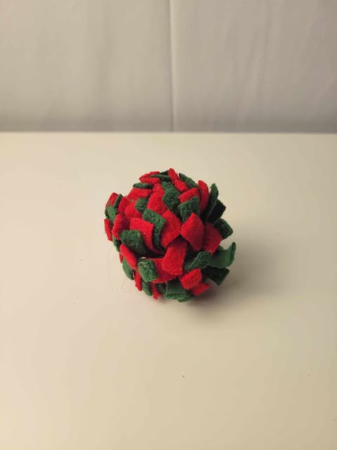 Peluche pour chat - Balle rouge et verte