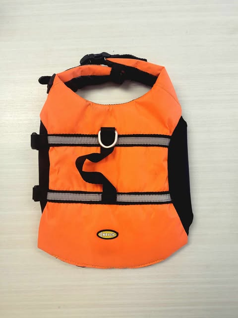 Veste de flottaisons orange