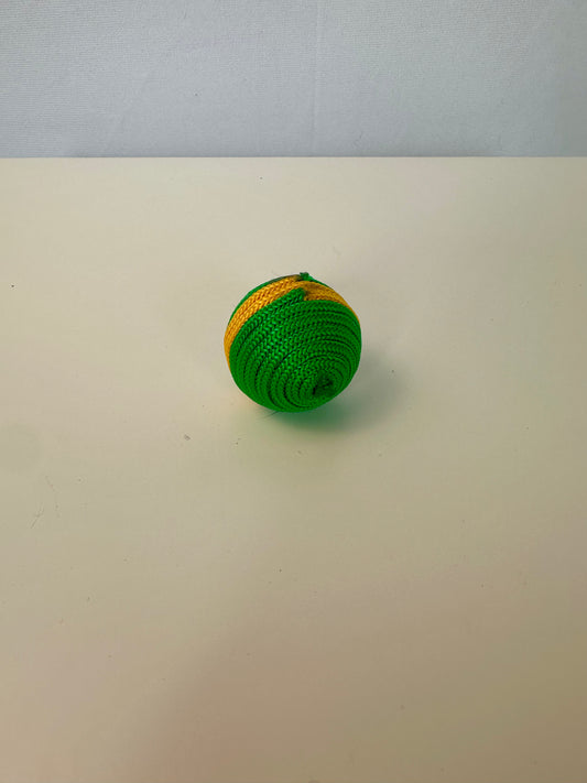 Peluche pour chat - Petite balle verte et jaune