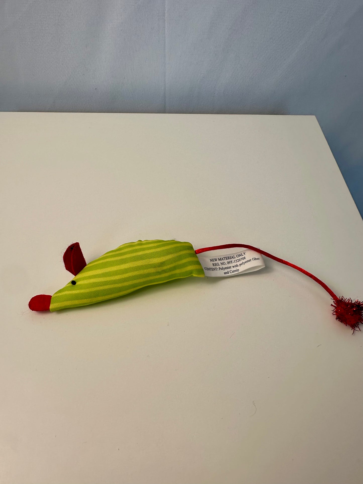 Peluche pour chat - longue souris verte